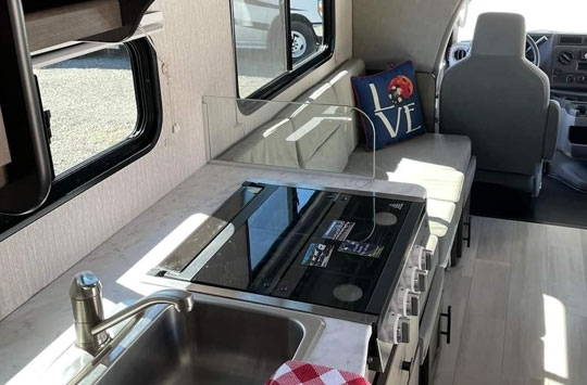 Motor Homes – A Fun RV Rentals